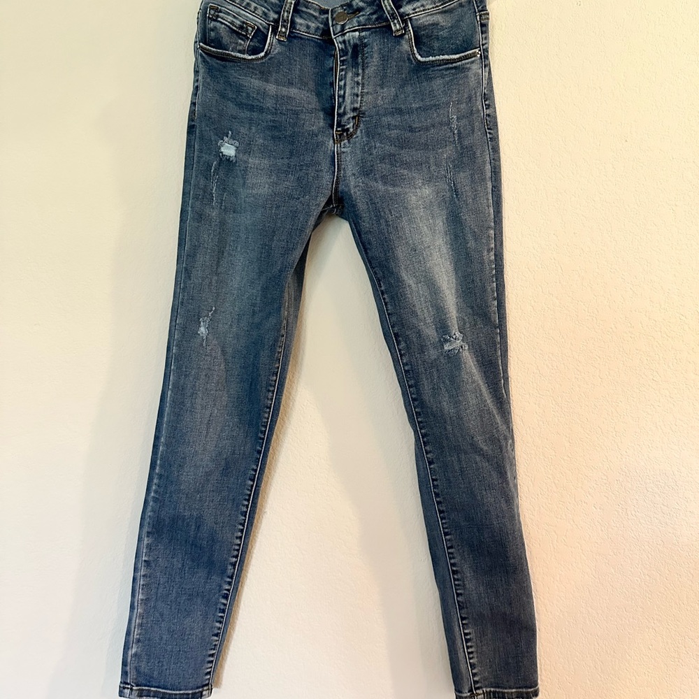 Size 6 Skinny Jeans
